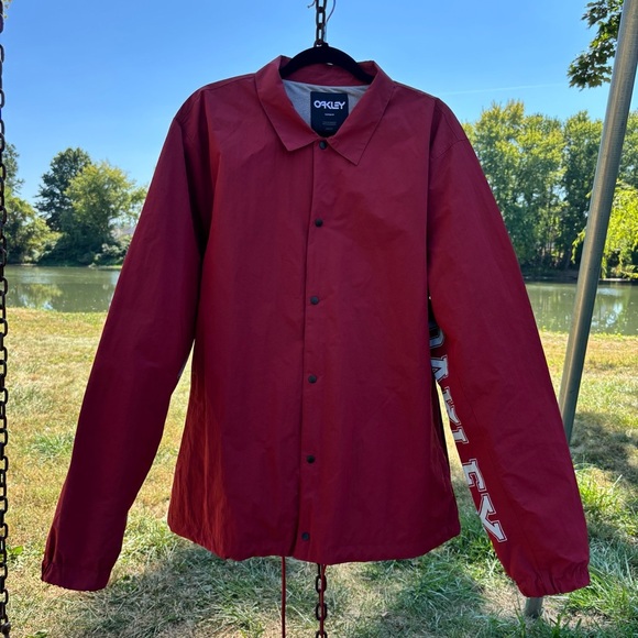 Oakley Jacket Mens XXL Nylon Icon Coach Sleeve Spellout Lightweight Buttons NEW - Picture 4 of 11